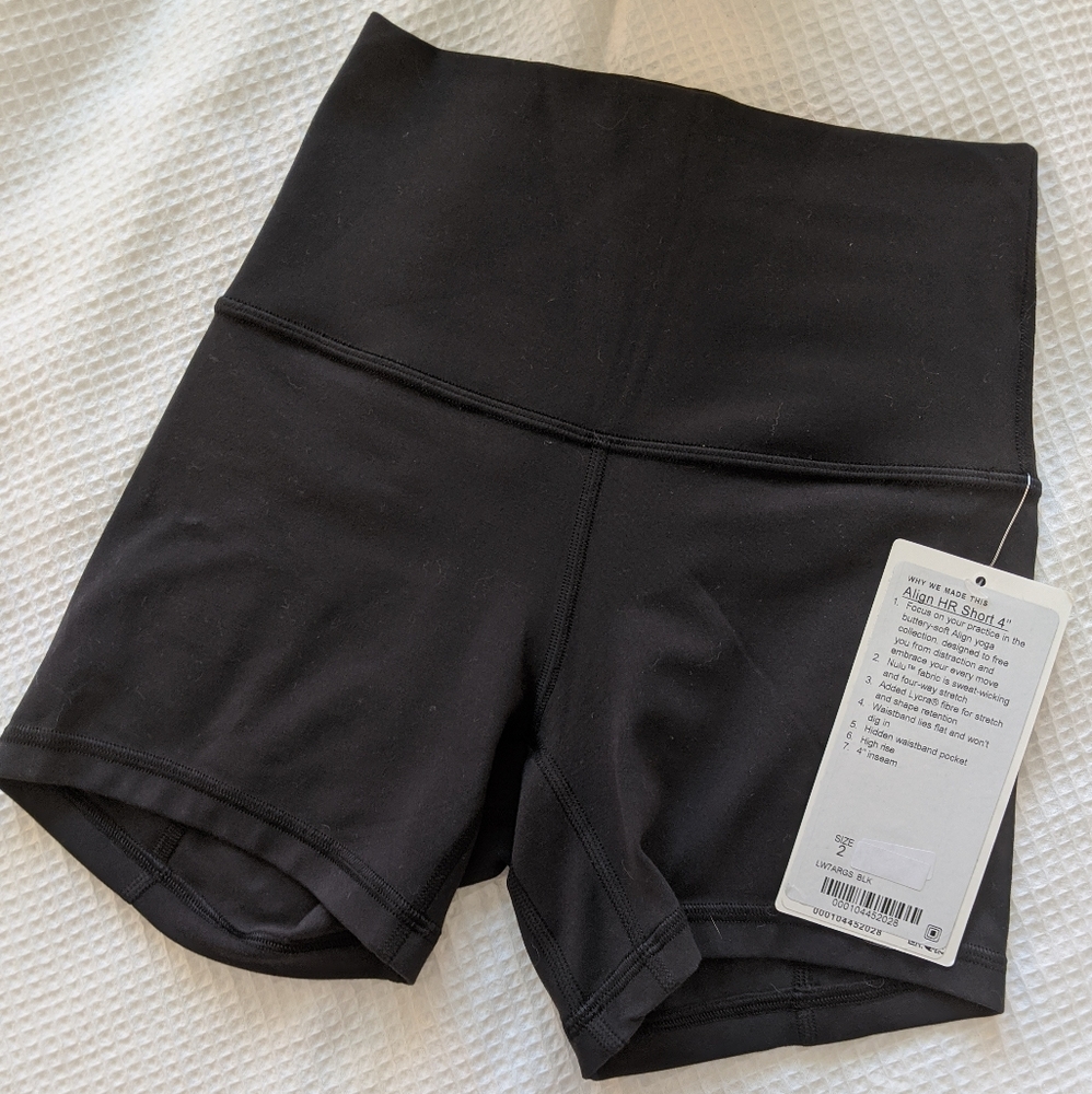 Black Lululemon Align Short 4"